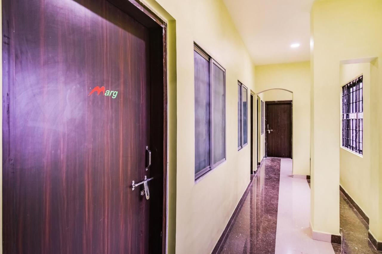 Oyo 60726 Hotel Vrindavan Bilāspur Exterior foto